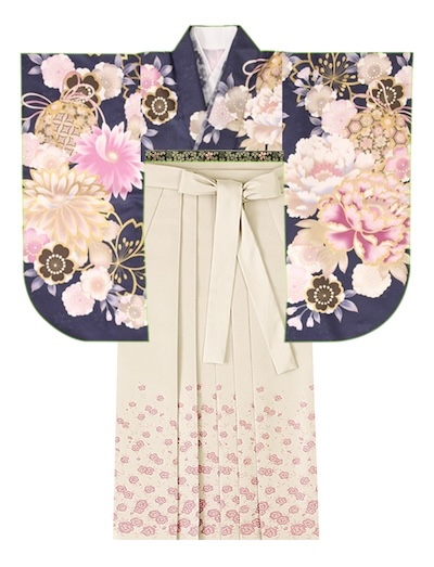 推しカラー「白色」の袴コーデ01例